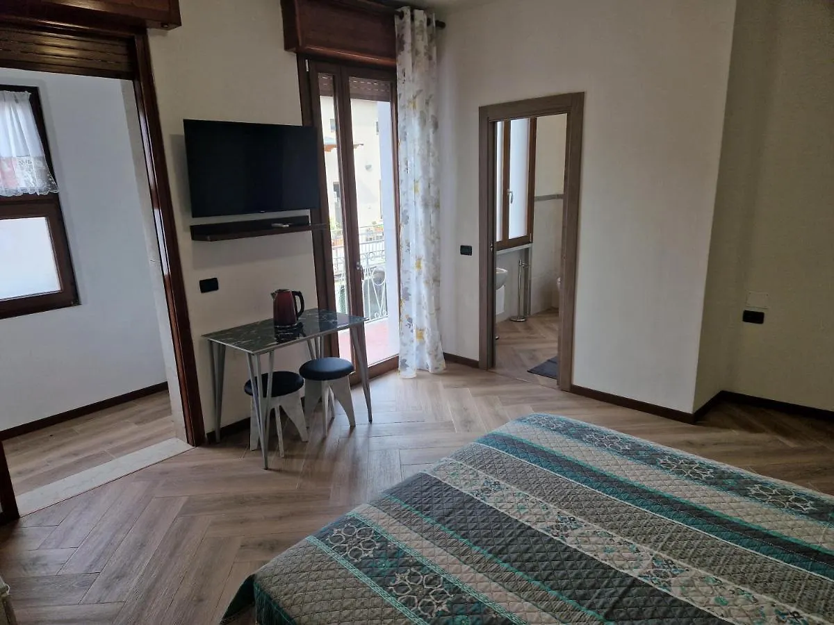 Le Rustiche Foresteria Dello Bed and Breakfast