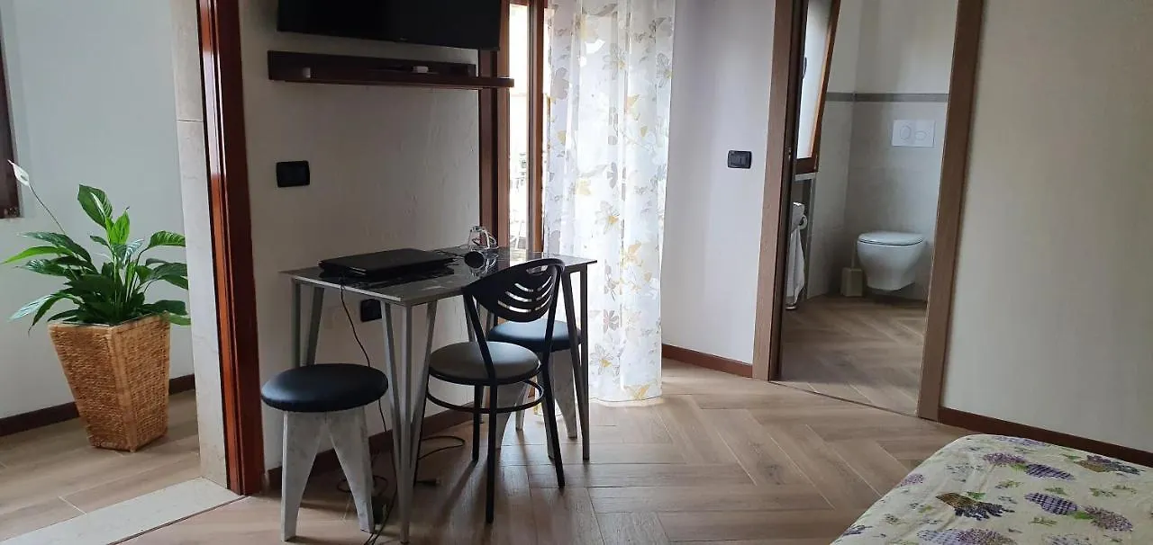 Le Rustiche Foresteria Dello Bed and Breakfast