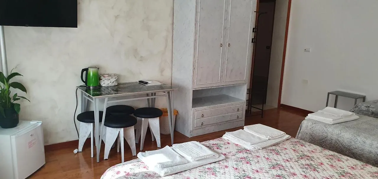 Le Rustiche Foresteria Dello Bed and Breakfast